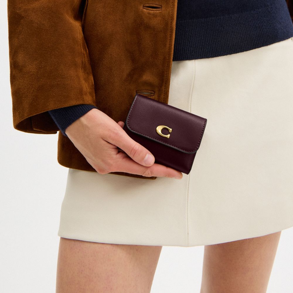 Essential Card Holder Wallet In Colorblock