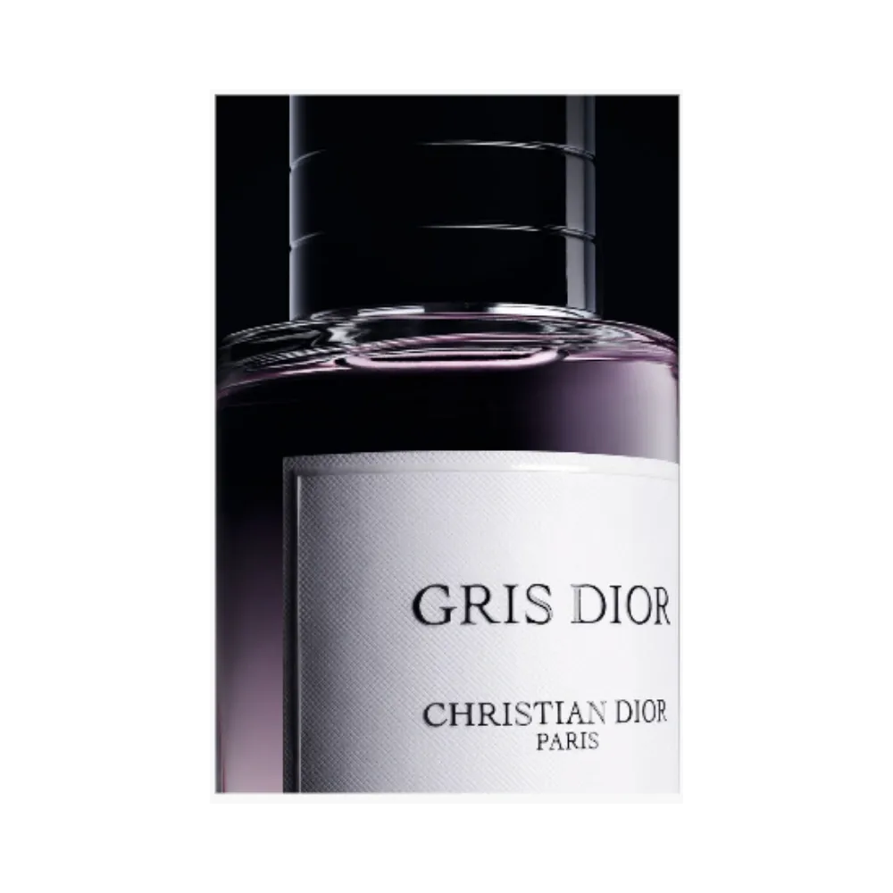 Gris Dior Eau De Parfum - Woody Floral Notes