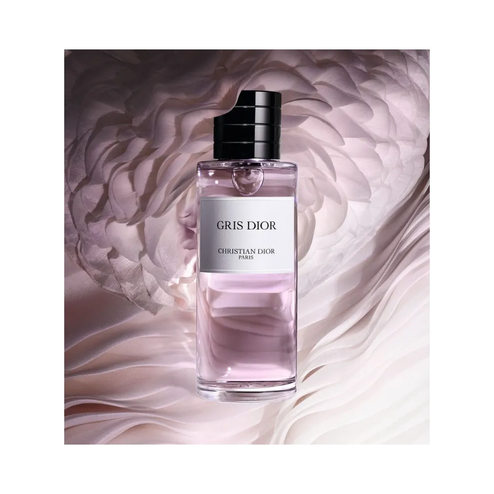 Gris Dior Eau De Parfum - Woody Floral Notes