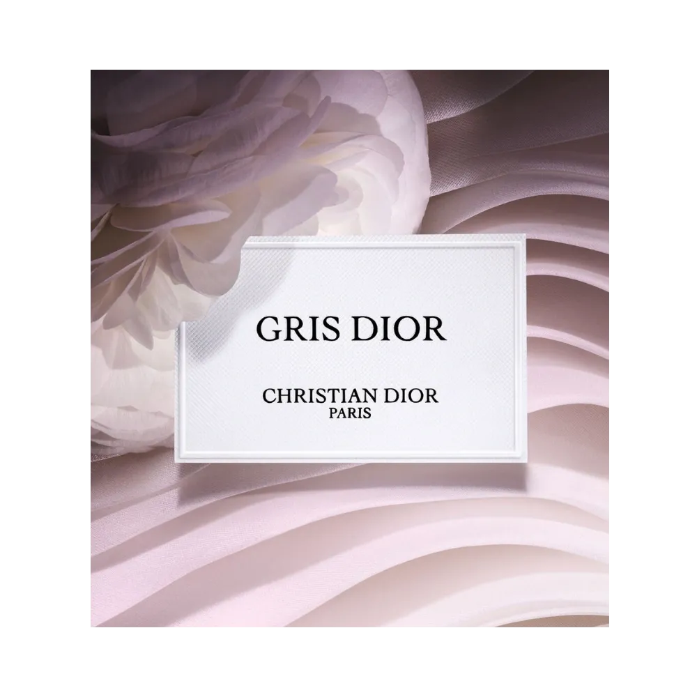 Gris Dior Eau De Parfum - Woody Floral Notes