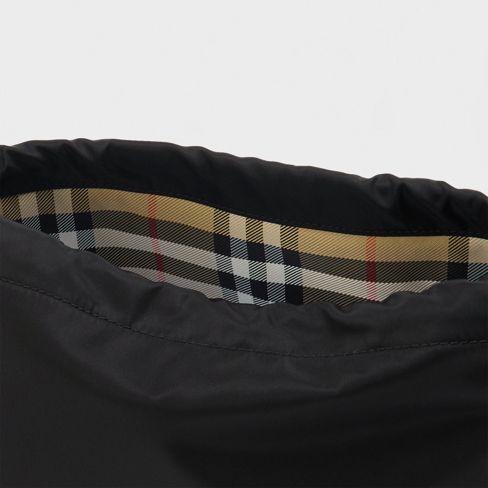 Barreled Midi Black Pouch