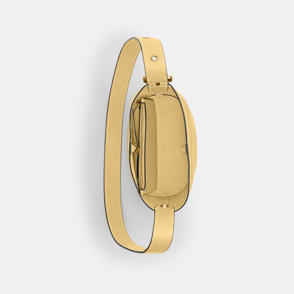 Coach Bleecker Bucket Bag 21 Brass Vanilla
