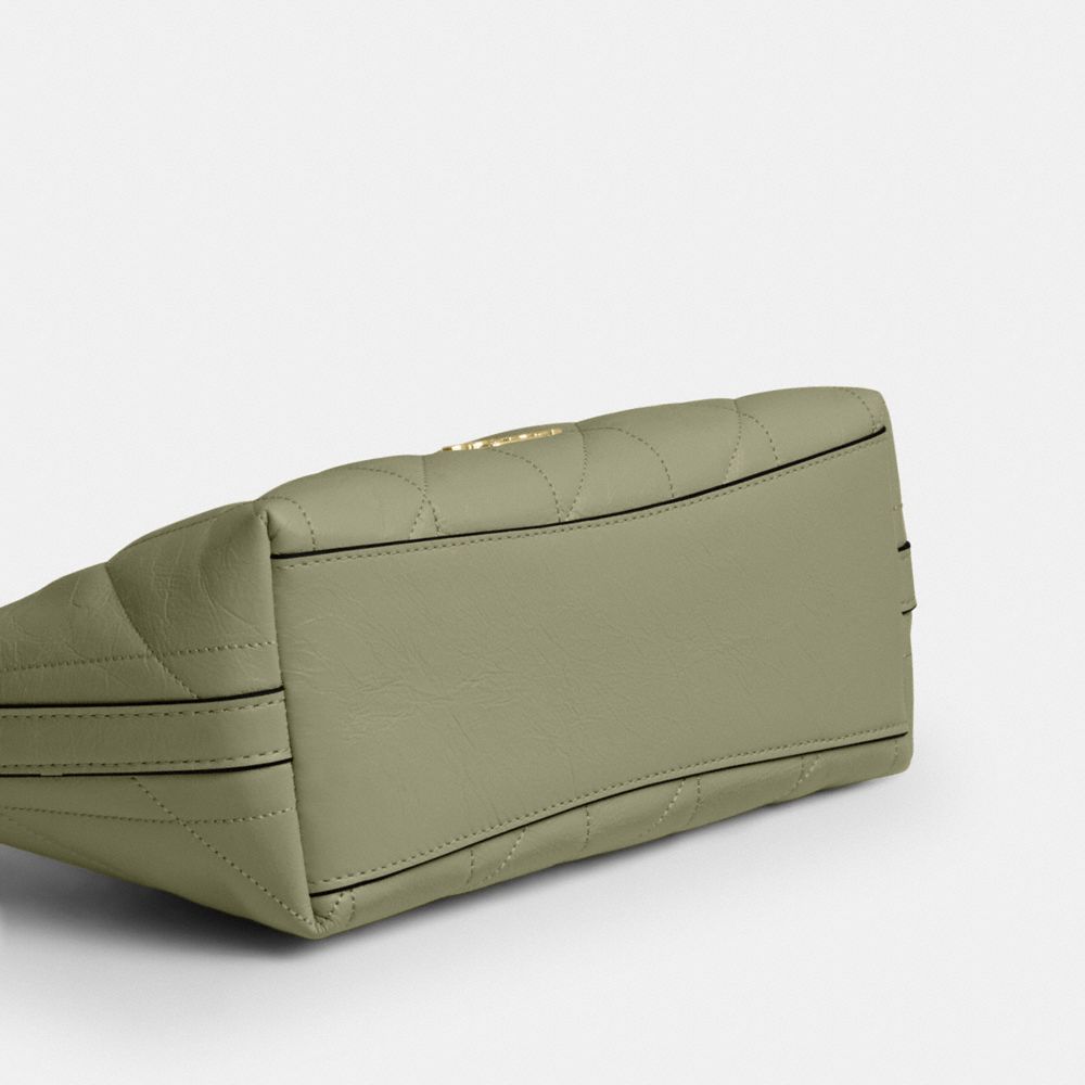 Coach Caitlin Shoulder Bag With Quilting Gold Pistachio