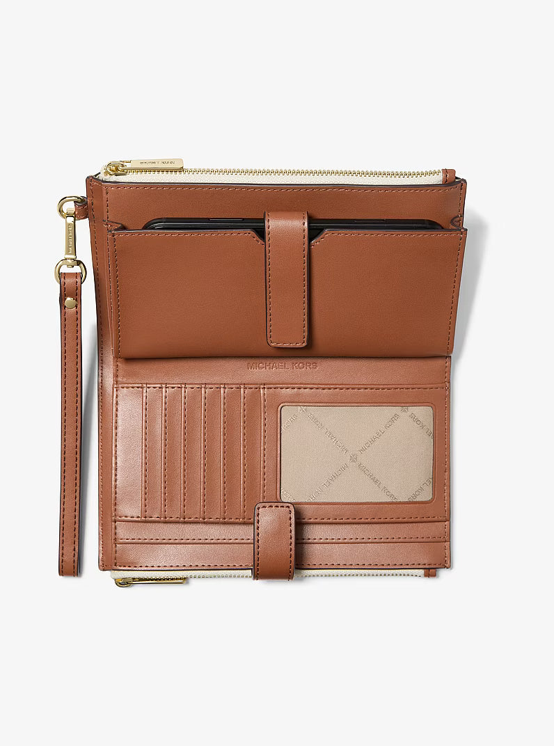 Michael Kors Jet Set Travel Signature Logo Smartphone Wallet Vanilla