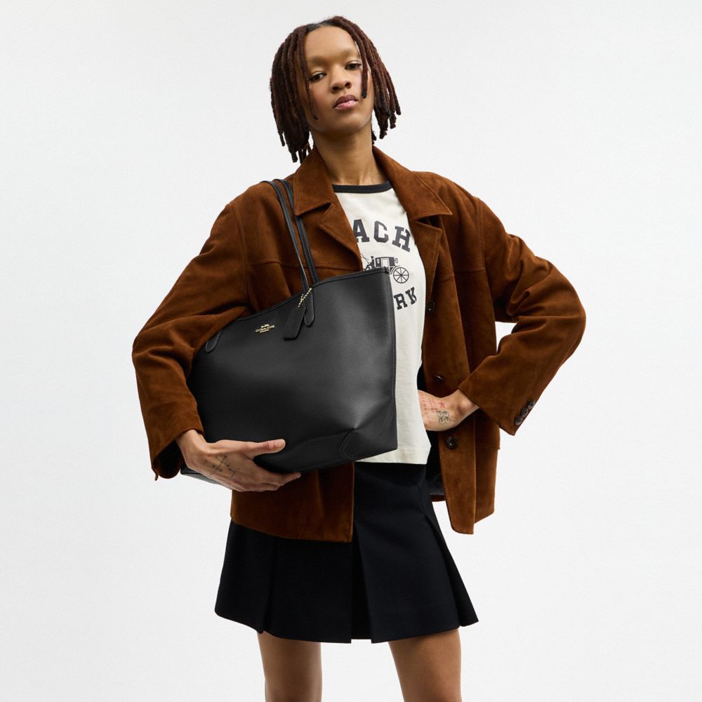 Coach City Tote Bag Gold Black