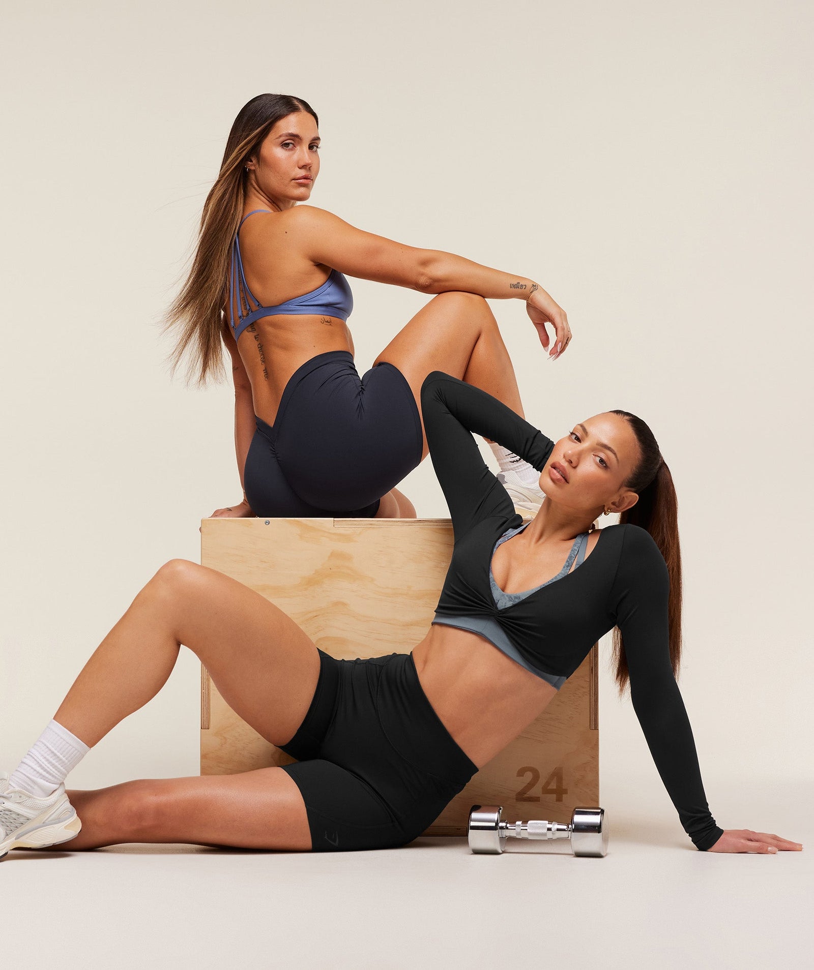 Women's Gymshark Lifting Dipped Waistband Shorts Black