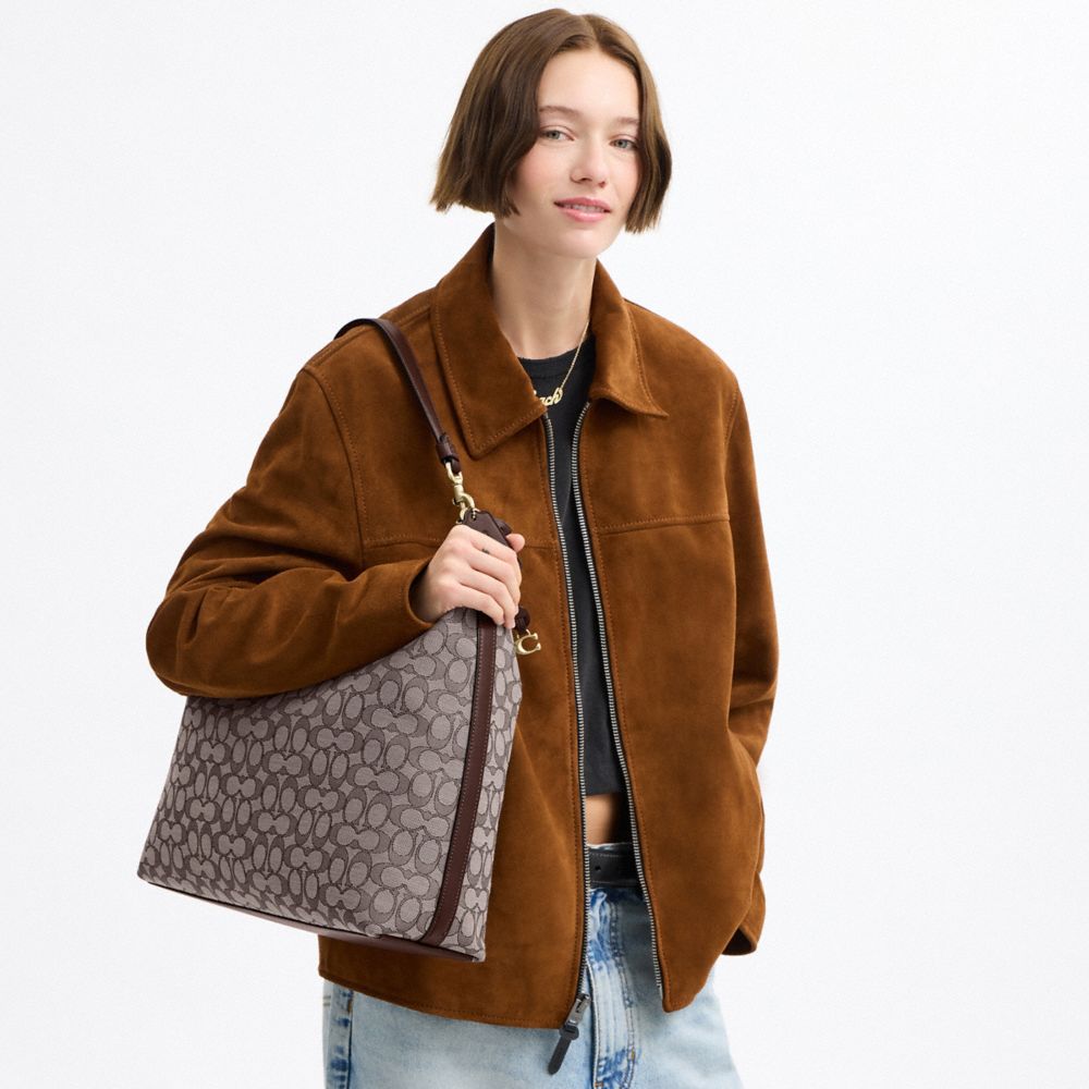 Juliet Shoulder Bag 38 In Signature Jacquard