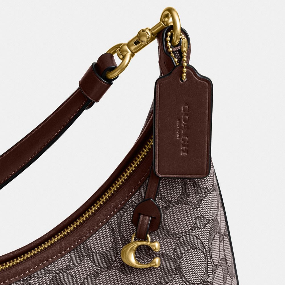 Juliet Shoulder Bag 38 In Signature Jacquard