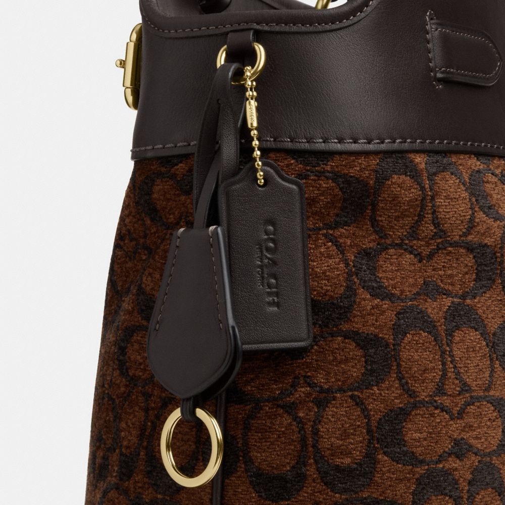 Easton Tote Bag In Signature Chenille