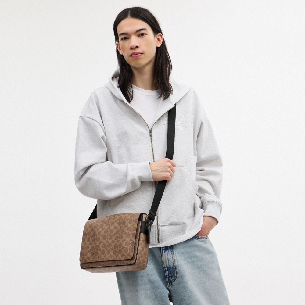 Jack Messenger Bag In Signature Canvas