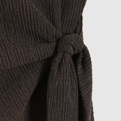 Brown Short Sleeve Textured Twist Front Top