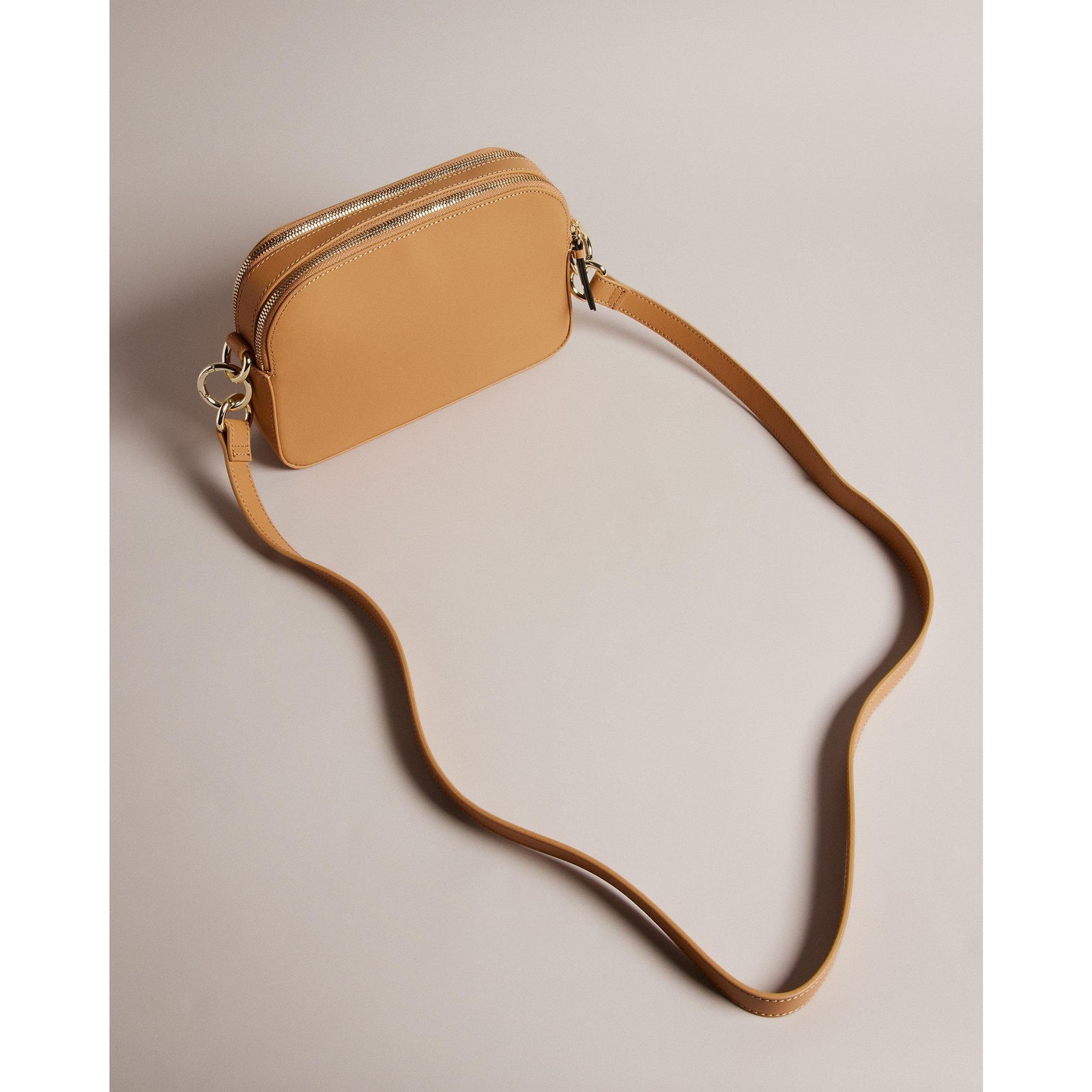 Darcelo Camera Bag