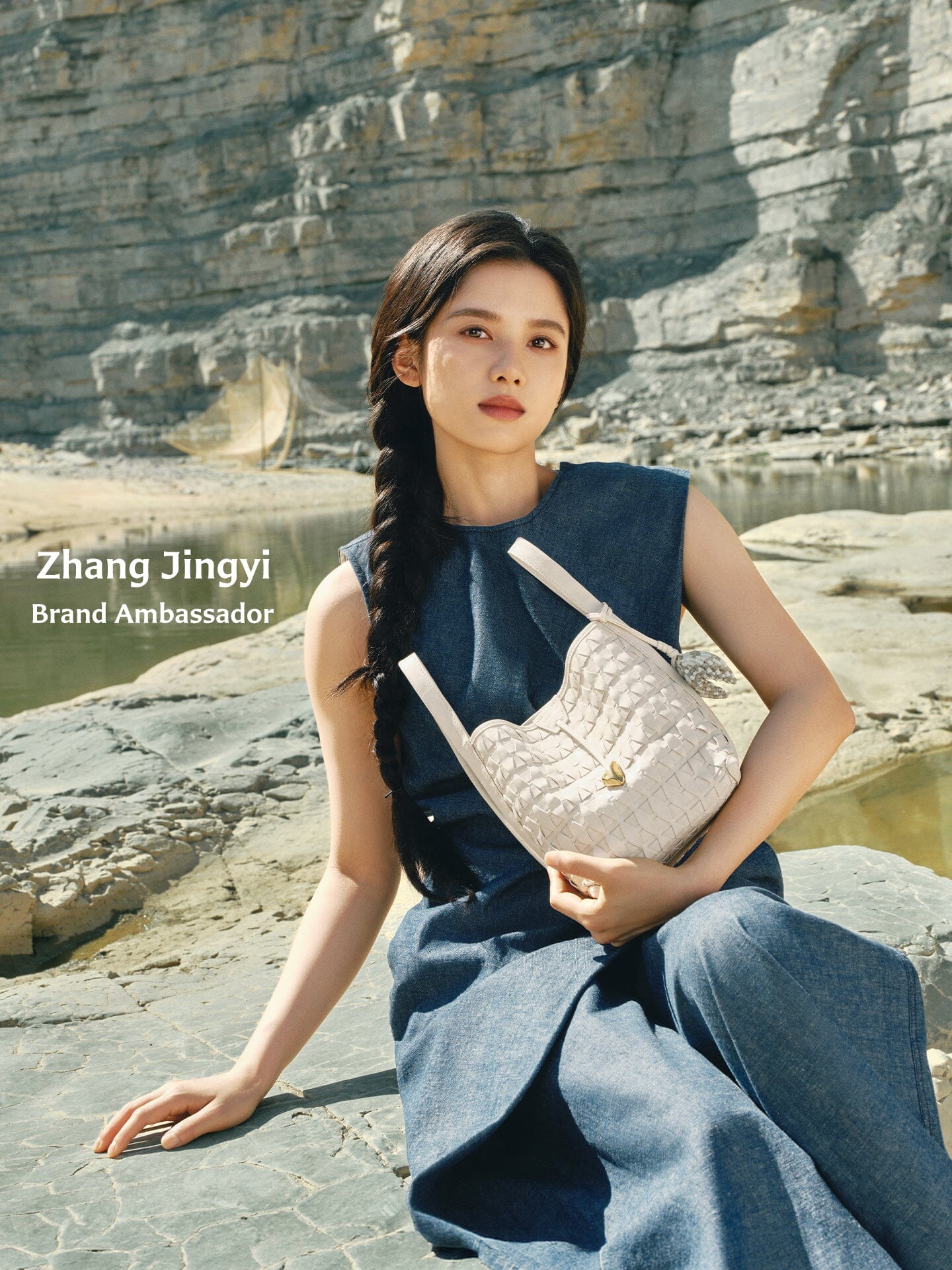 Songmont Lattice Bucket Bag Cloud