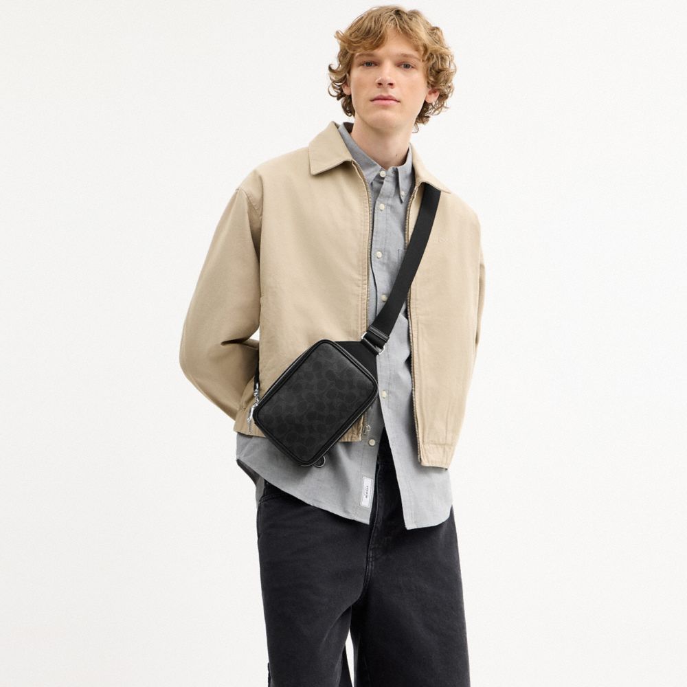 Coach Ray Pack In Signature Canvas Silver Black Signature