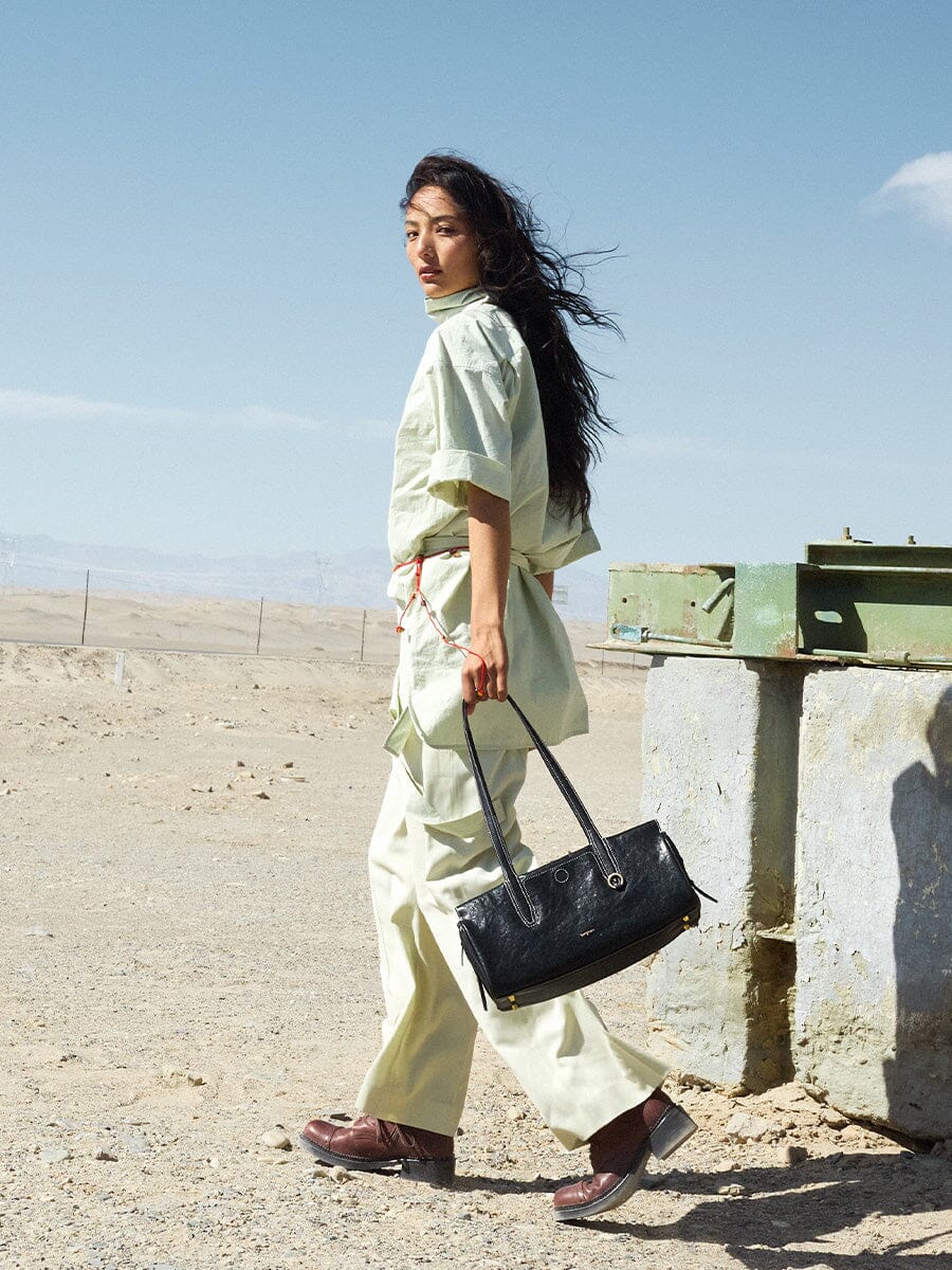 Songmont Yore Baguette Bag Onyx