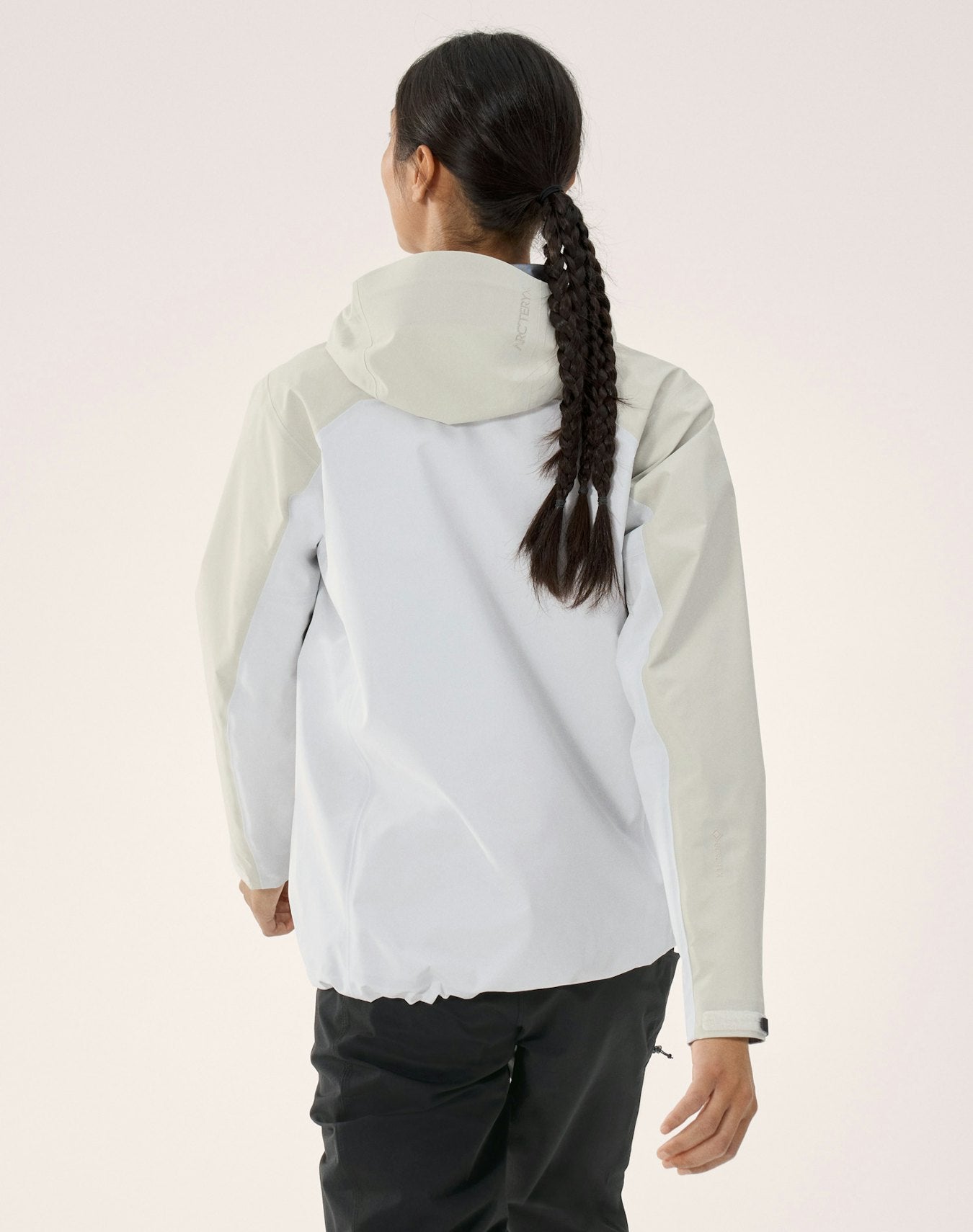 Arc'teryx Beta Jacket Women's Sea Salt Arctic Silk