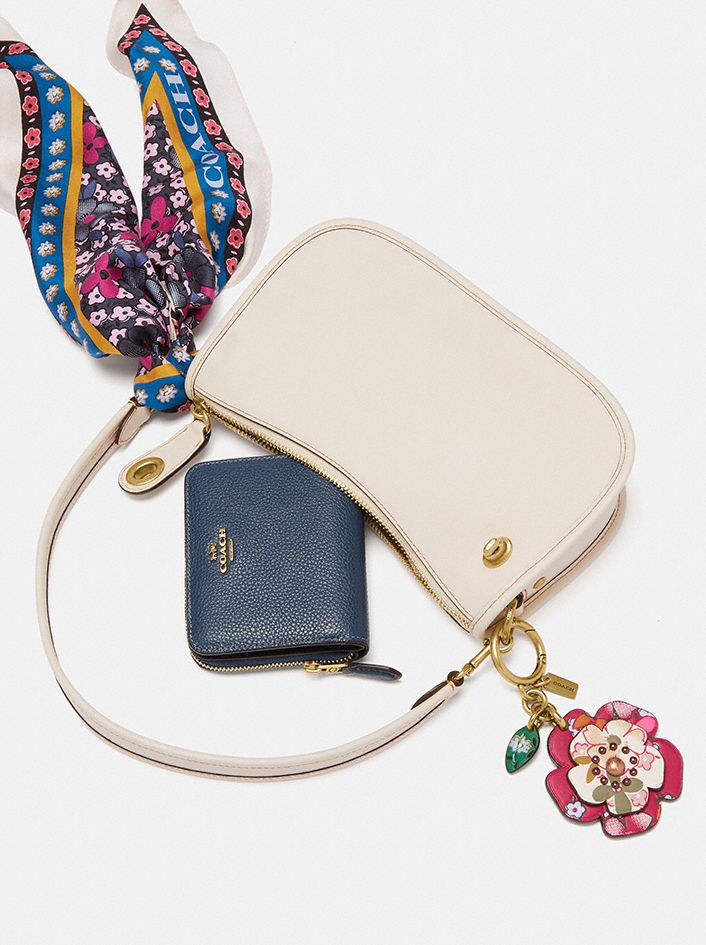 Coach Swinger Bag Brass Chalk