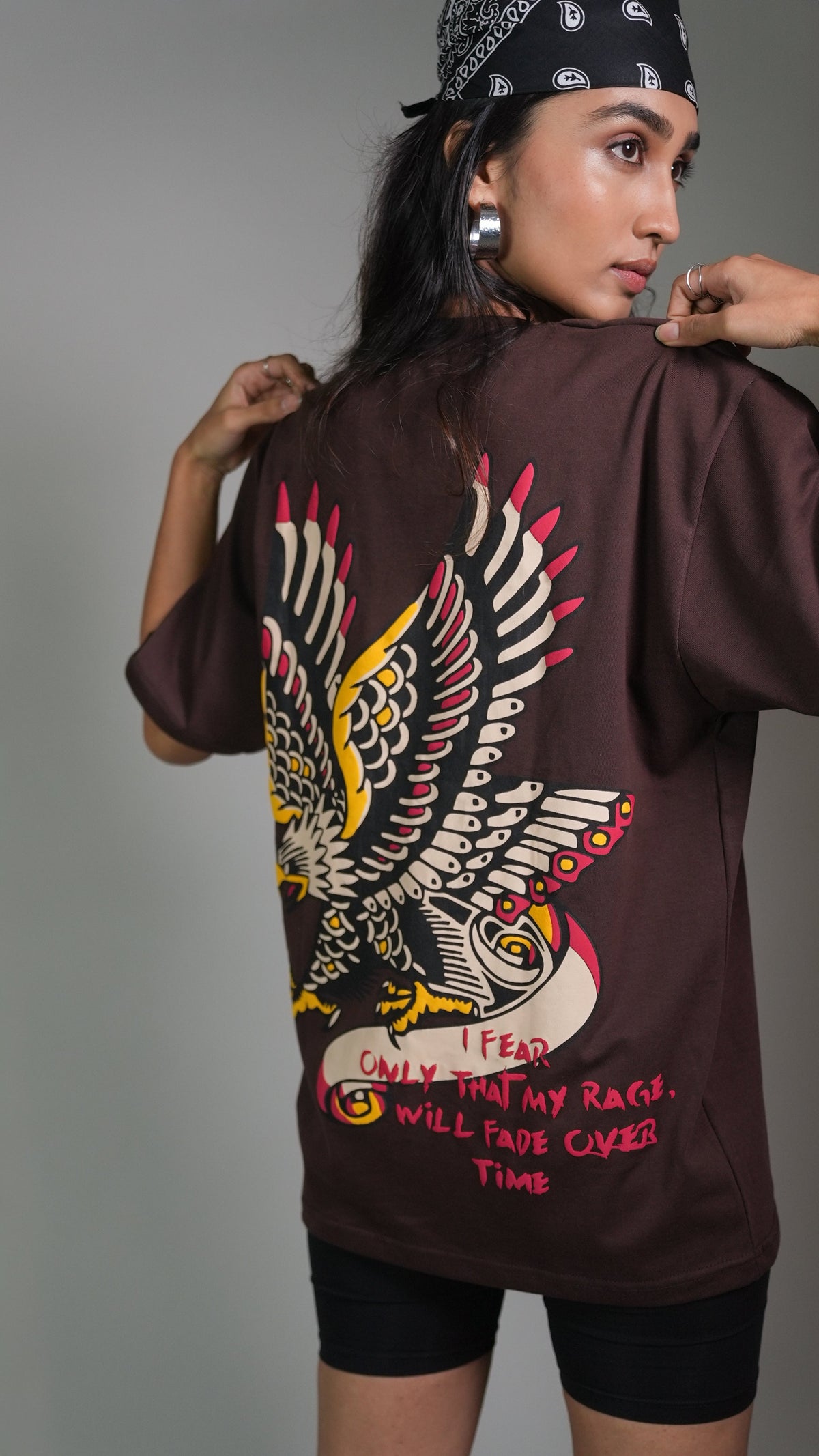 EAGLE EYE BROWN WOMEN’S OVERSIZED T-SHIRT