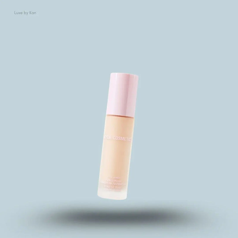 KYLIE BY KYLIE JENNER Power Plush long-wear foundation 30ml