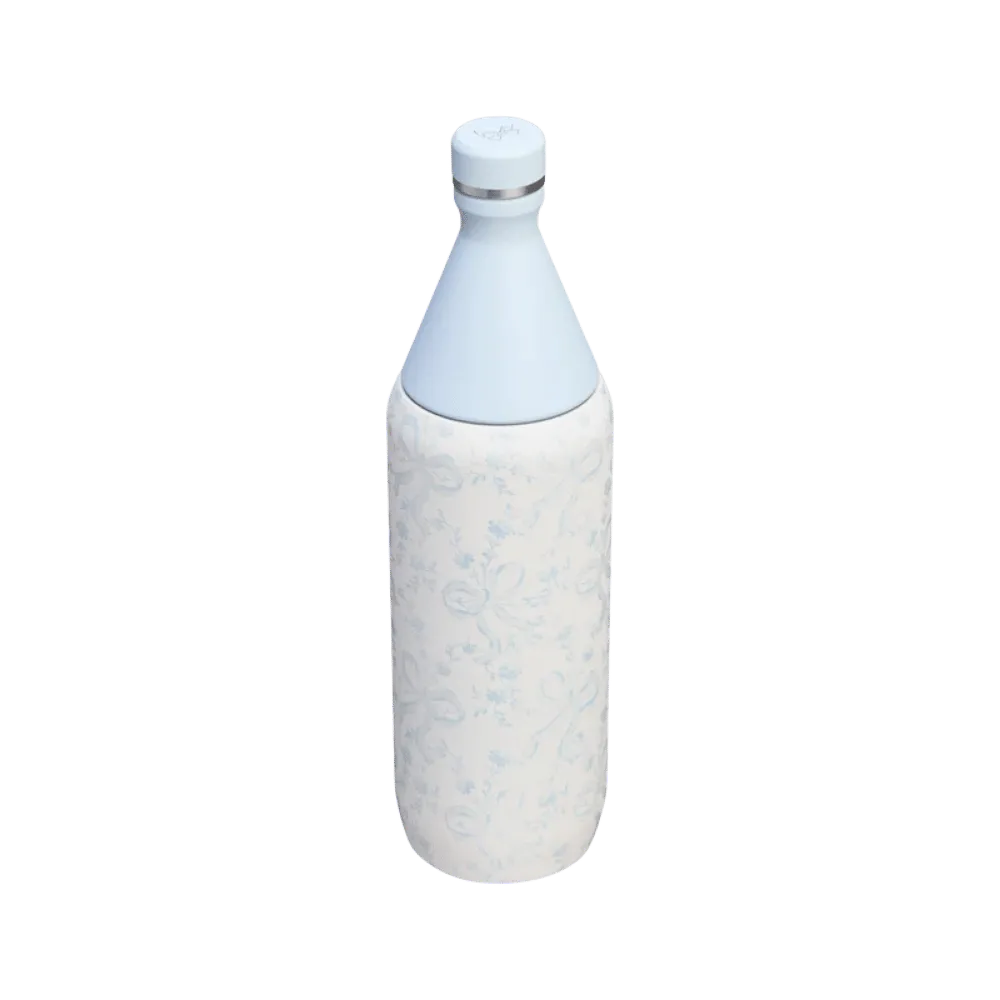 Stanley Stanley 1913 x LoveShackFancy Holiday All Day Slim Bottle | 34 OZ Coquette Bow Winter Ice Coquette Bow Winter Ice
