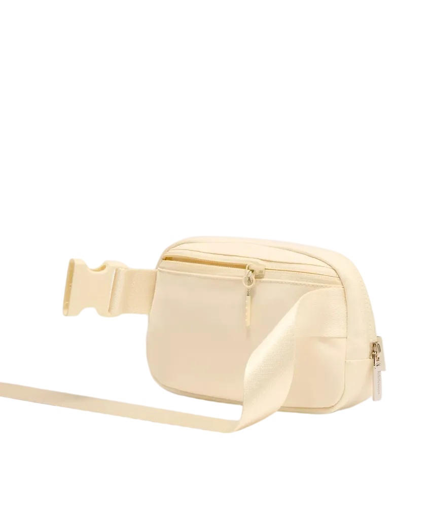Lululemon Everywhere Belt Bag 1L Butter Cream