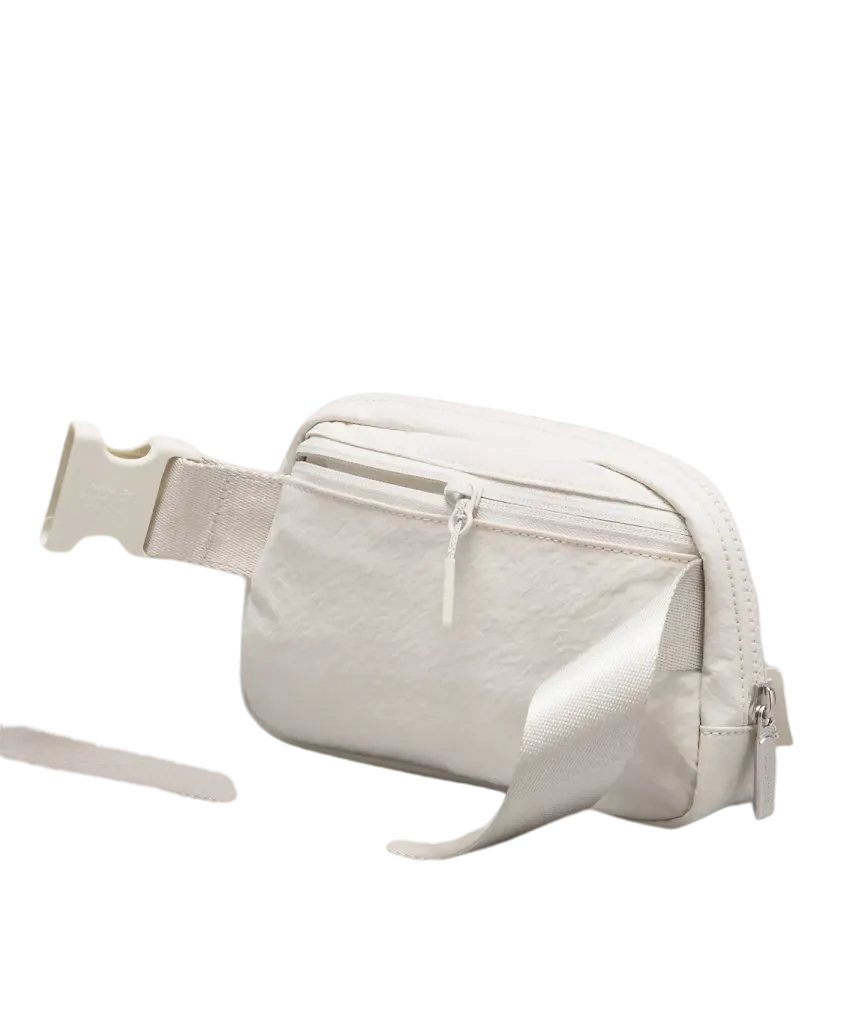 Lululemon Everywhere Belt Bag 1L Bone