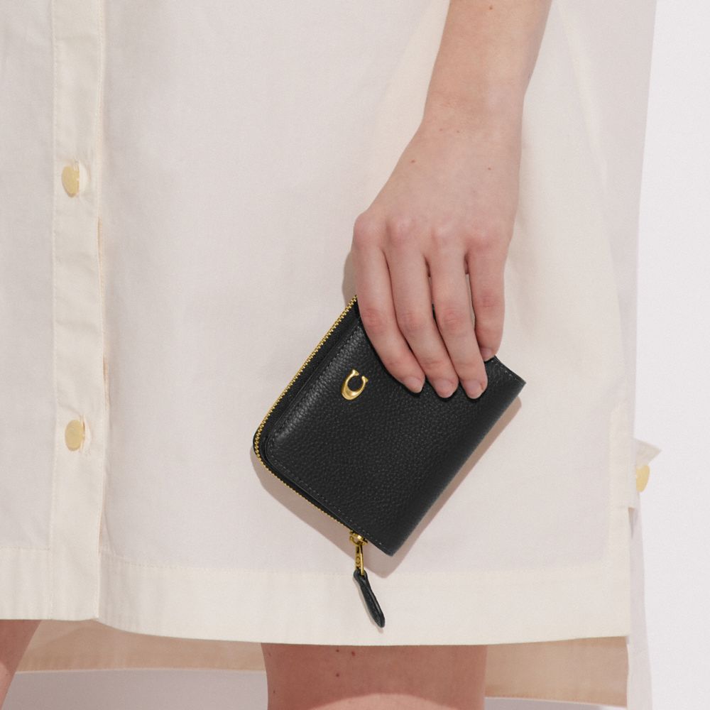 Coach Essential Billfold Wallet Brass Black