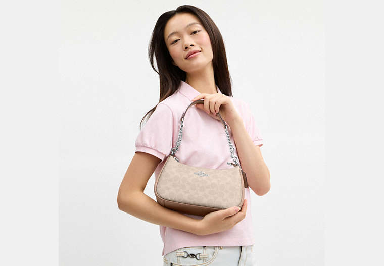 Teri Shoulder Bag In Signature Canvas