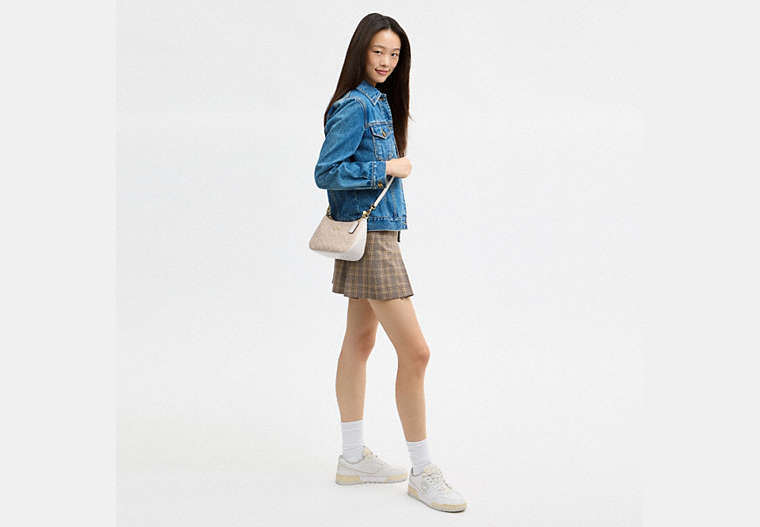 Teri Shoulder Bag In Signature Canvas