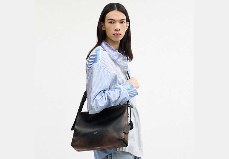 Mott Messenger Bag 33 In Loved Leather