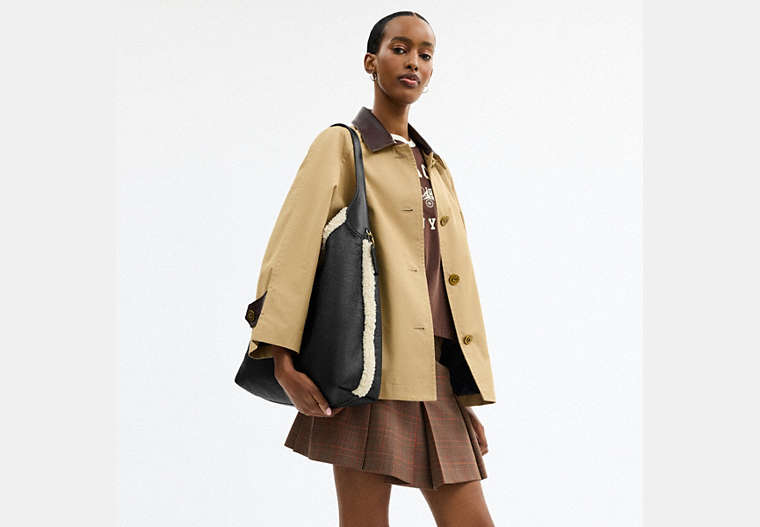 Brooklyn Shoulder Bag 39 In Shearling
