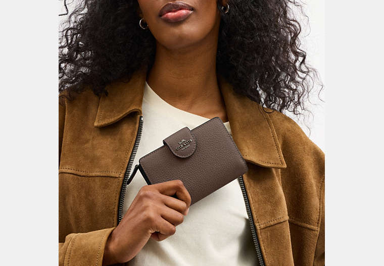 Medium Corner Zip Wallet