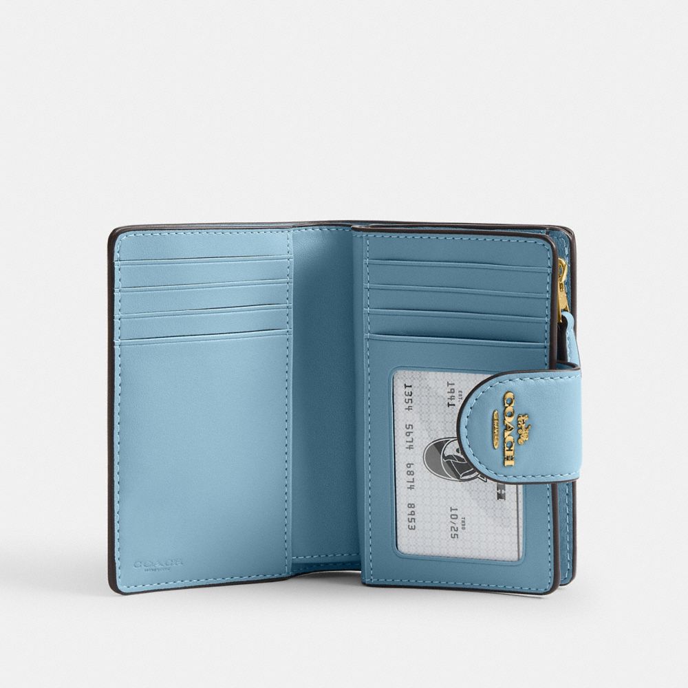 Medium Corner Zip Wallet In Signature Leather