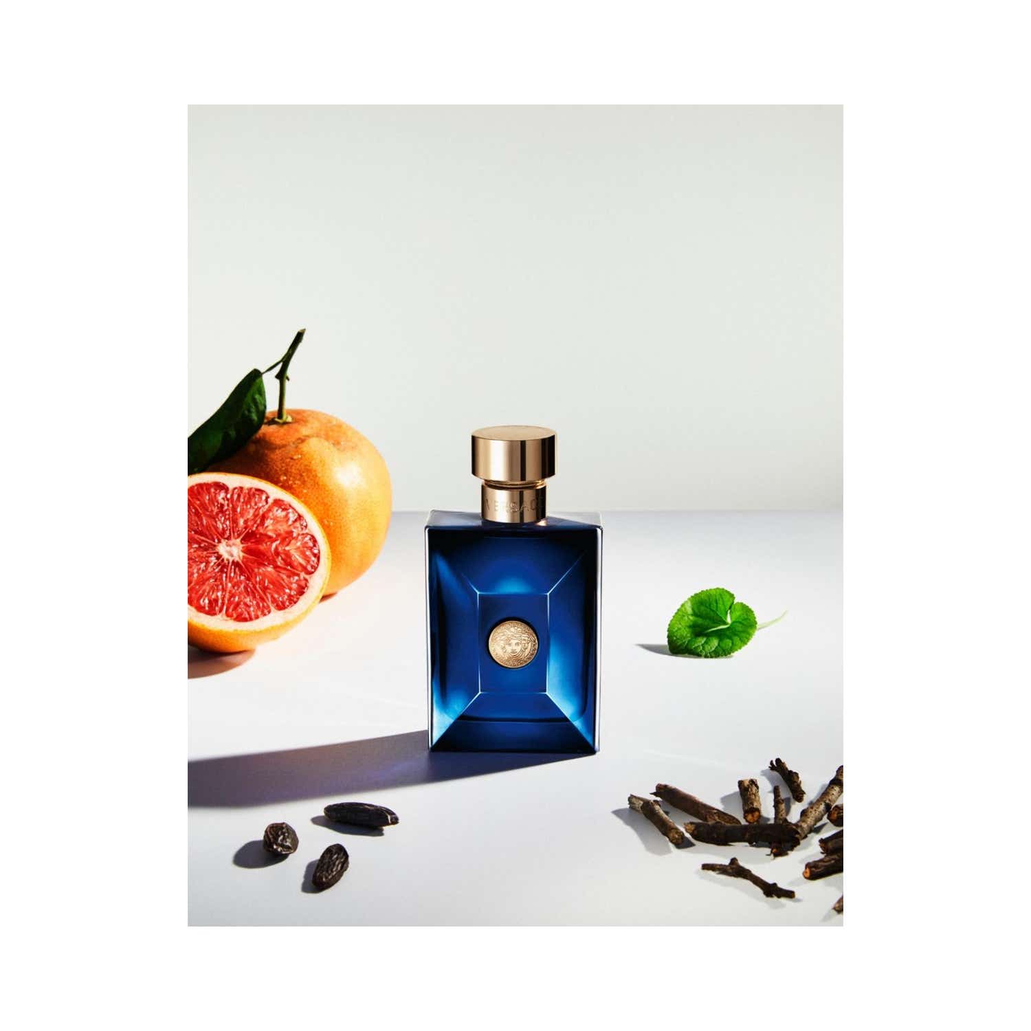 Versace Dylan Blue Pour Homme Eau De Toilette (200ml) - Versace