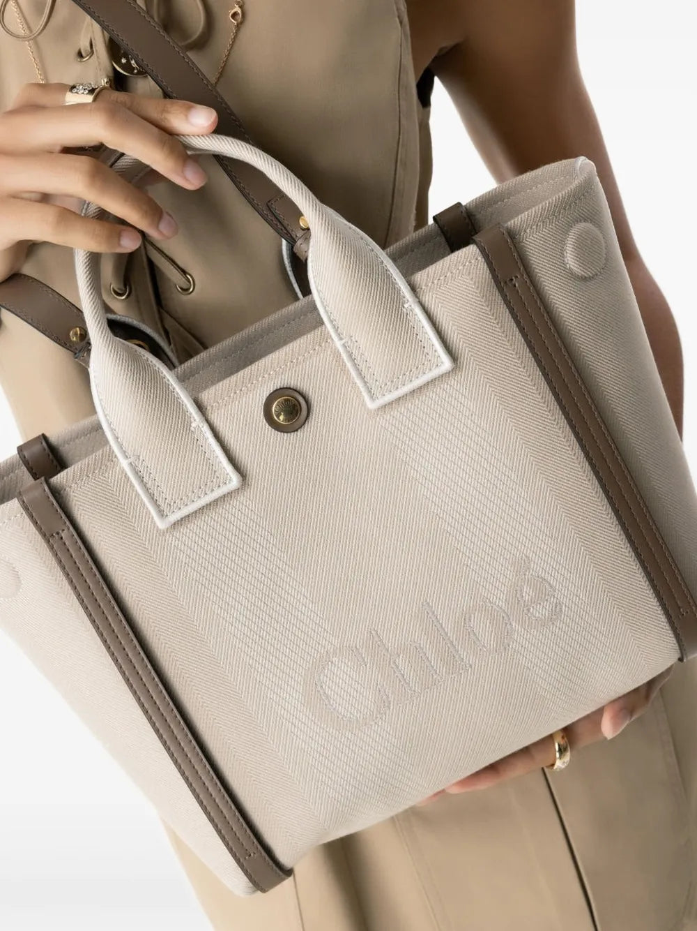 Carry tote bag