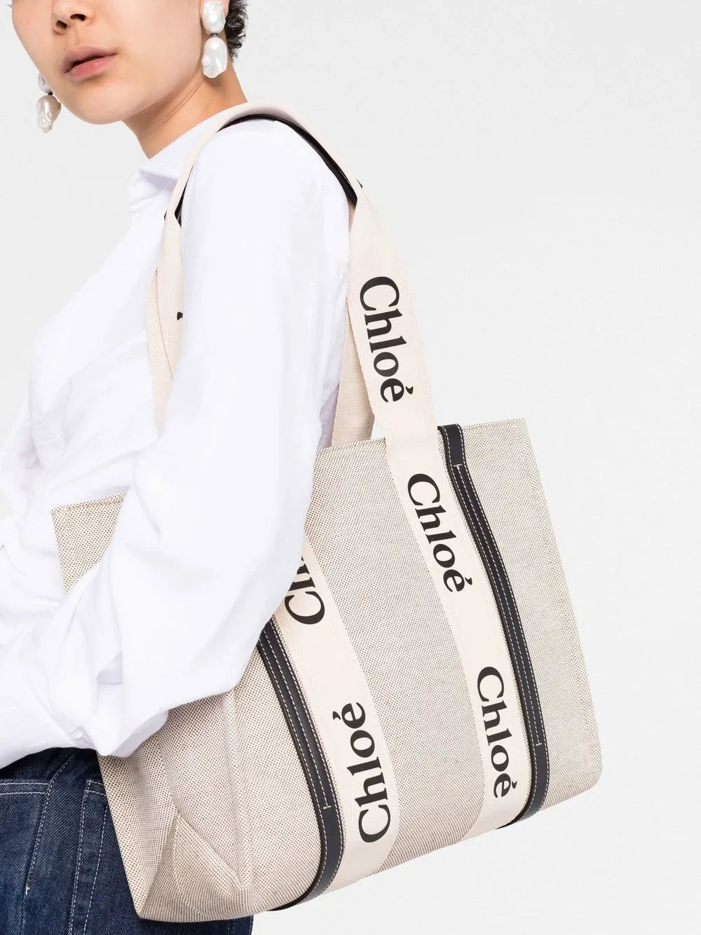 Woody tote bag