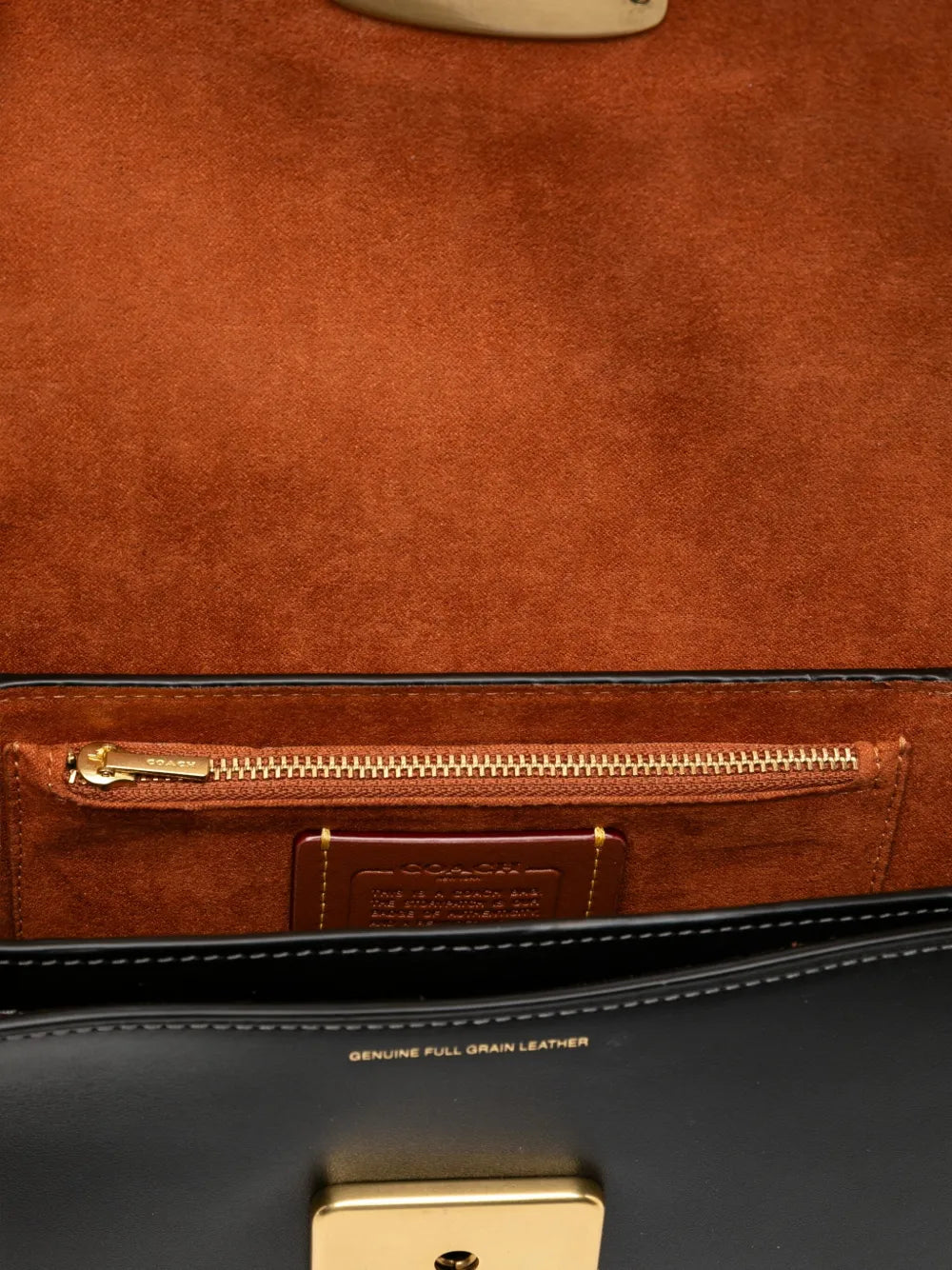 Refined shoulder bag