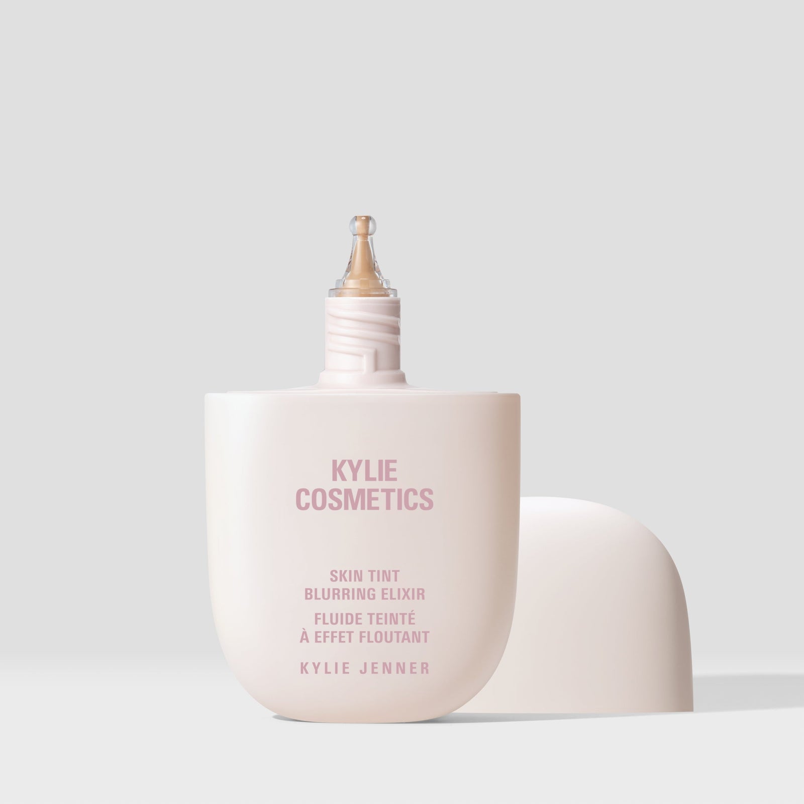 Kylie-Cosmetics Kylie's Powder Foundation Campaign Look Bundle