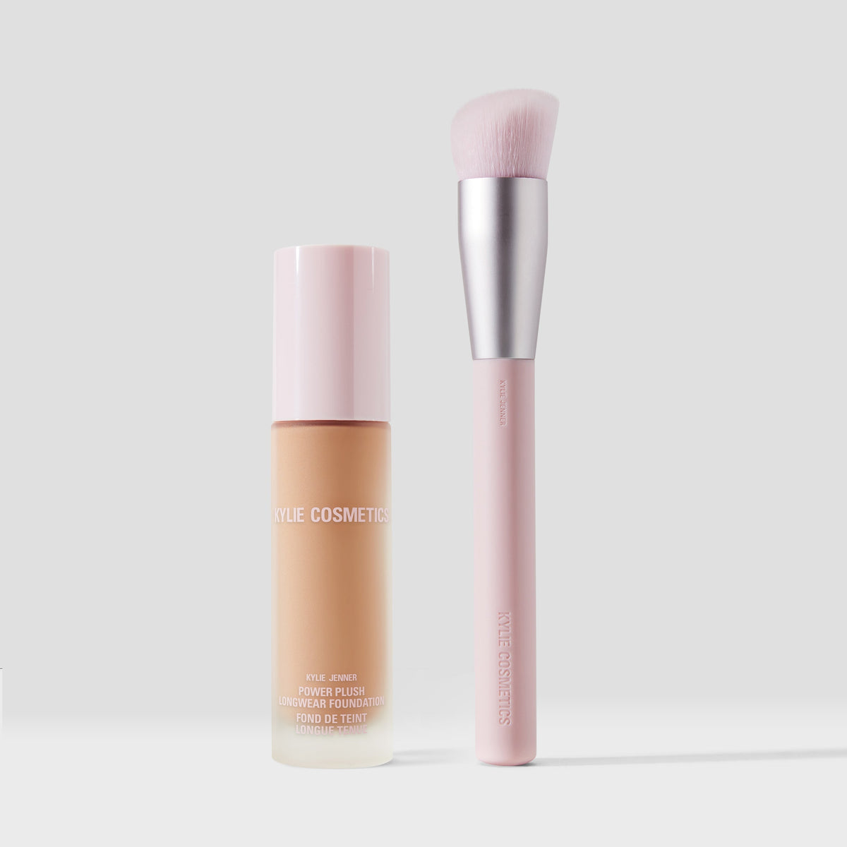 Kylie-Cosmetics Power Plush Foundation & Brush Duo
