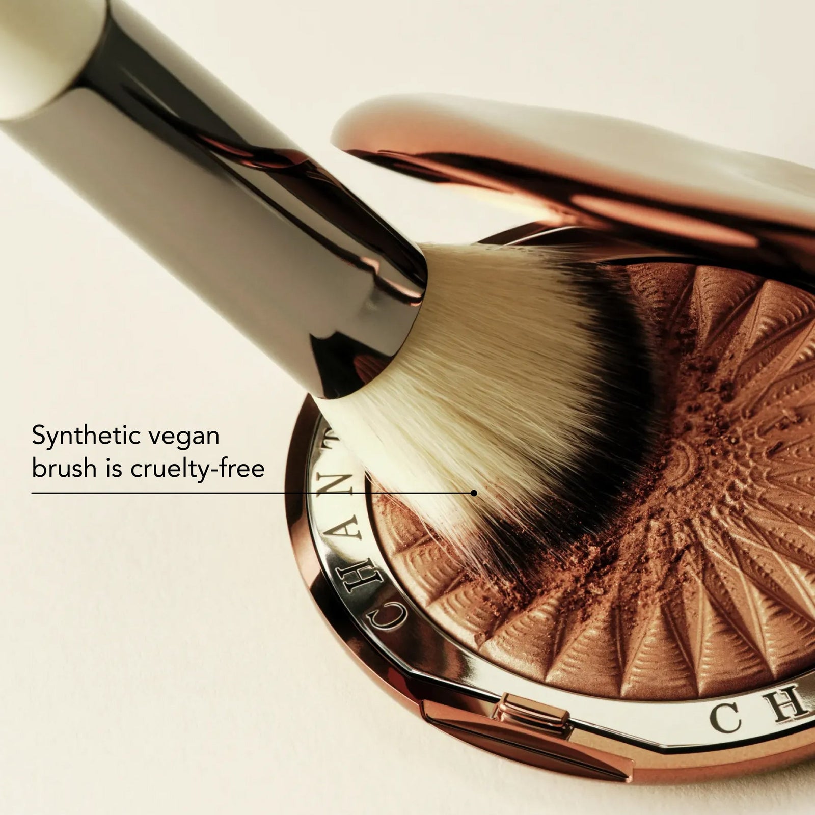 Chantecaille Sculpting Brush