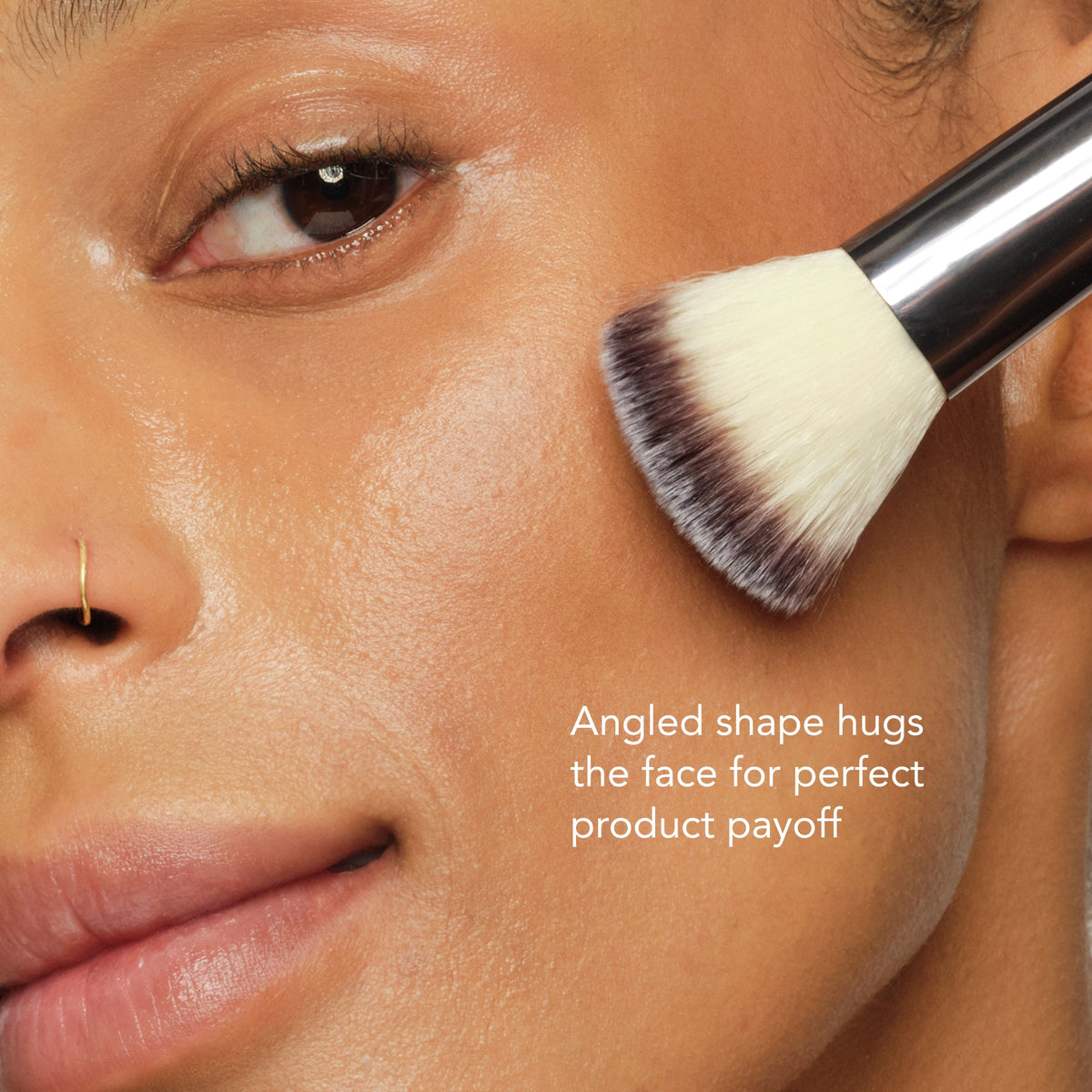 Chantecaille Sculpting Brush