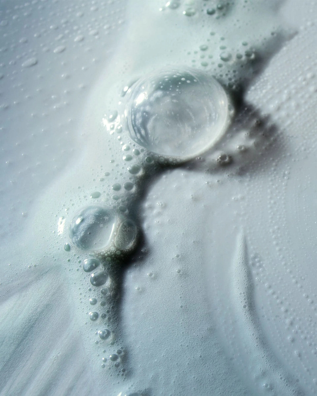 LA MER Essence Foaming Cleanser