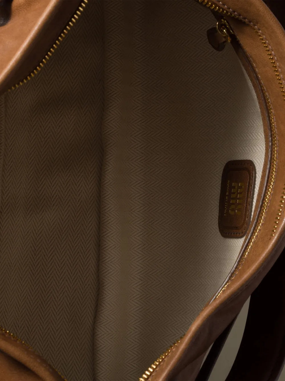Aventure slouchy shoulder bag