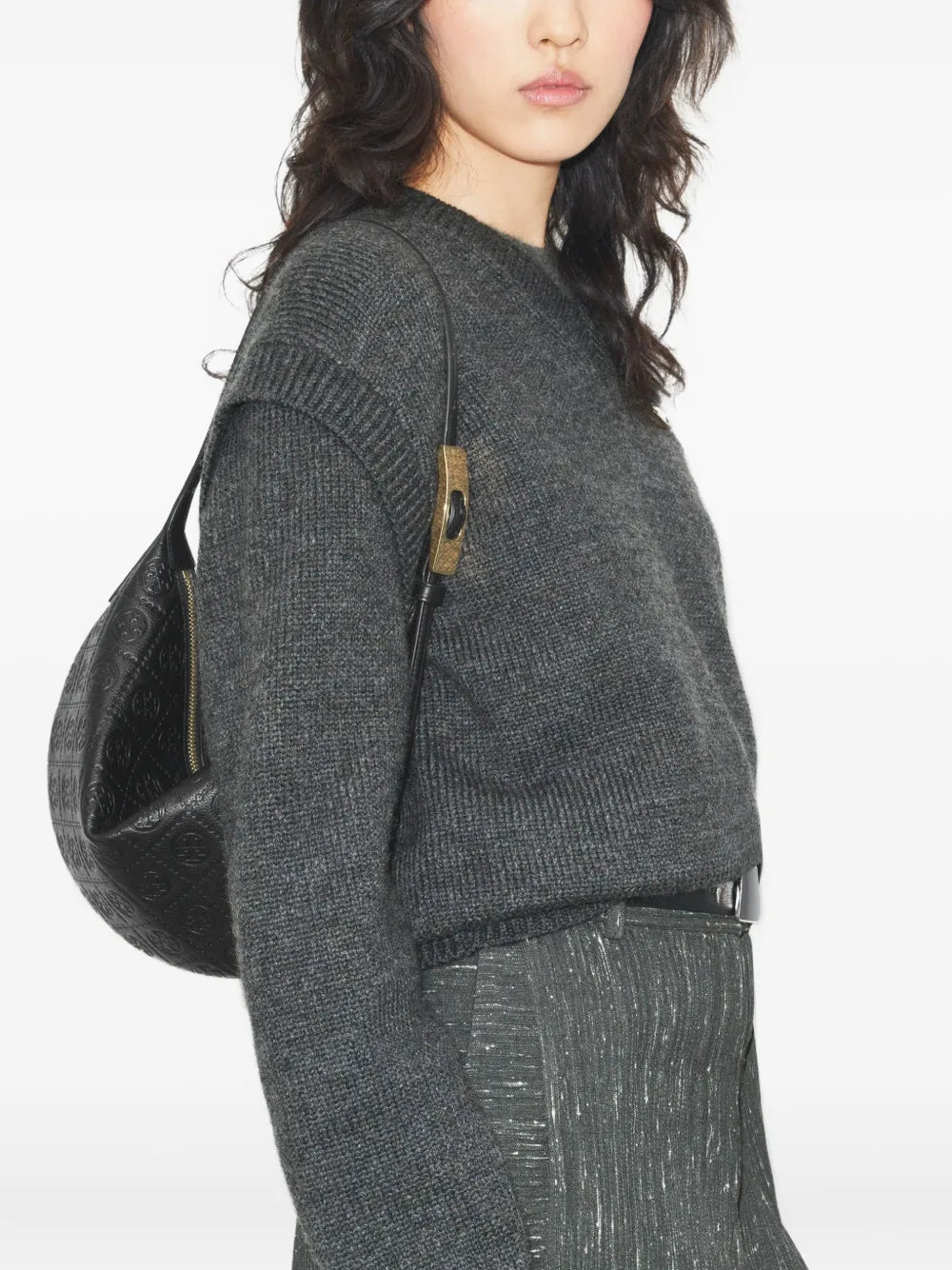 T Monogram balloon small pebble shoulder bag