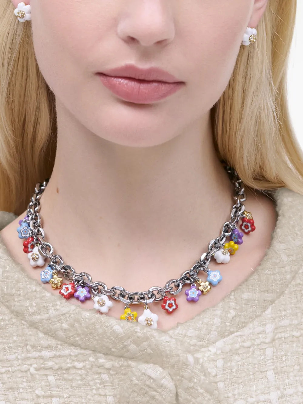Daisy necklace