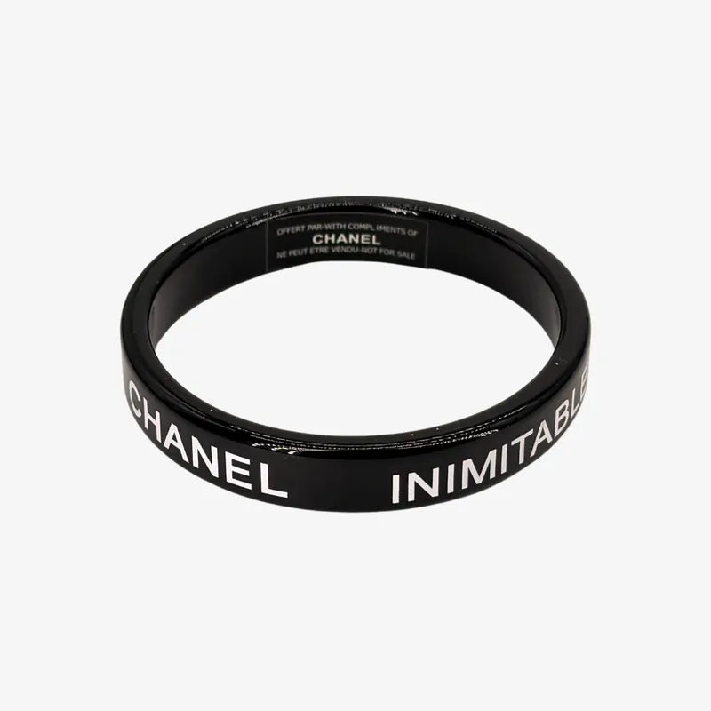 JW782 - CHANEL Black Acrylic Rouge Coco Shine Bracelet
