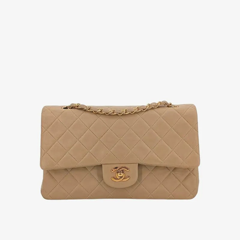 RA018 - CHANEL Vintage Beige Lambskin 25cm Classic Flap Bag