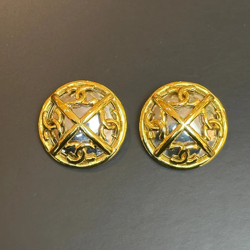RC395 - CHANEL 1993 CC Stud clip-on Earrings