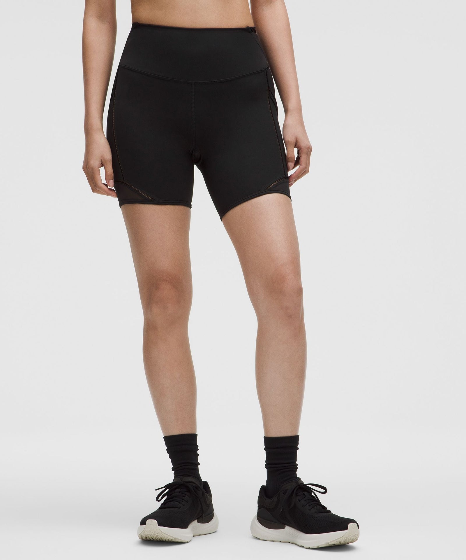 Lululemon Women's Fast and Free High-Rise Lace Trim Short 6" *5 Pocket