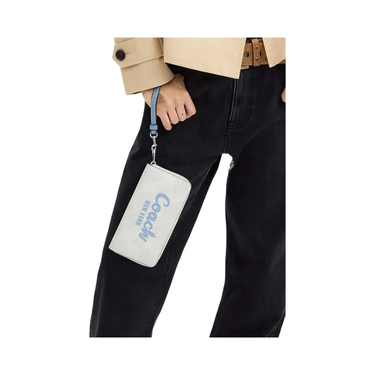 Coach Long Zip Around Wallet In Signature Canvas With Coach Graphic Sv-Chalk-Bluebell
